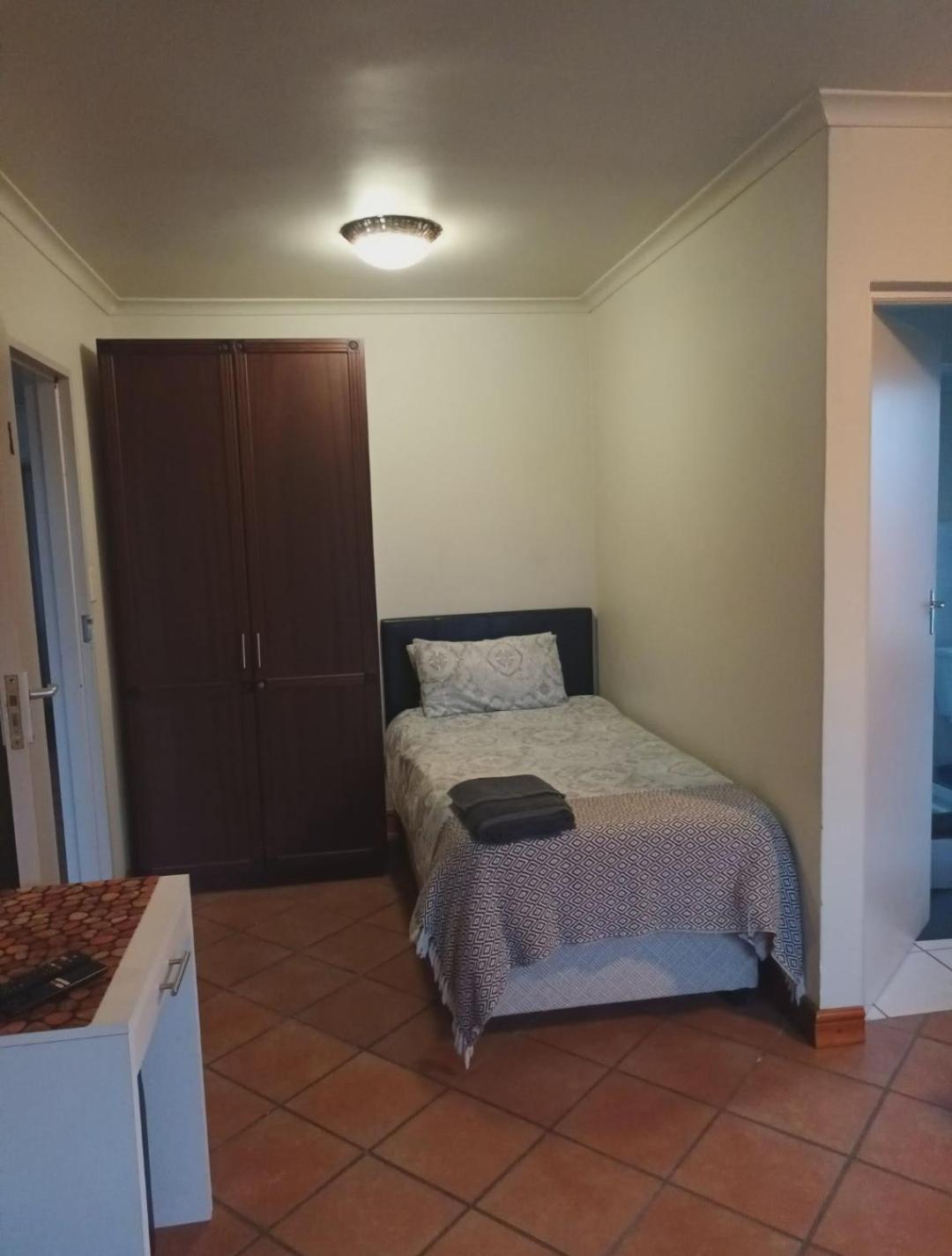 Hermanus At Home Экстерьер фото